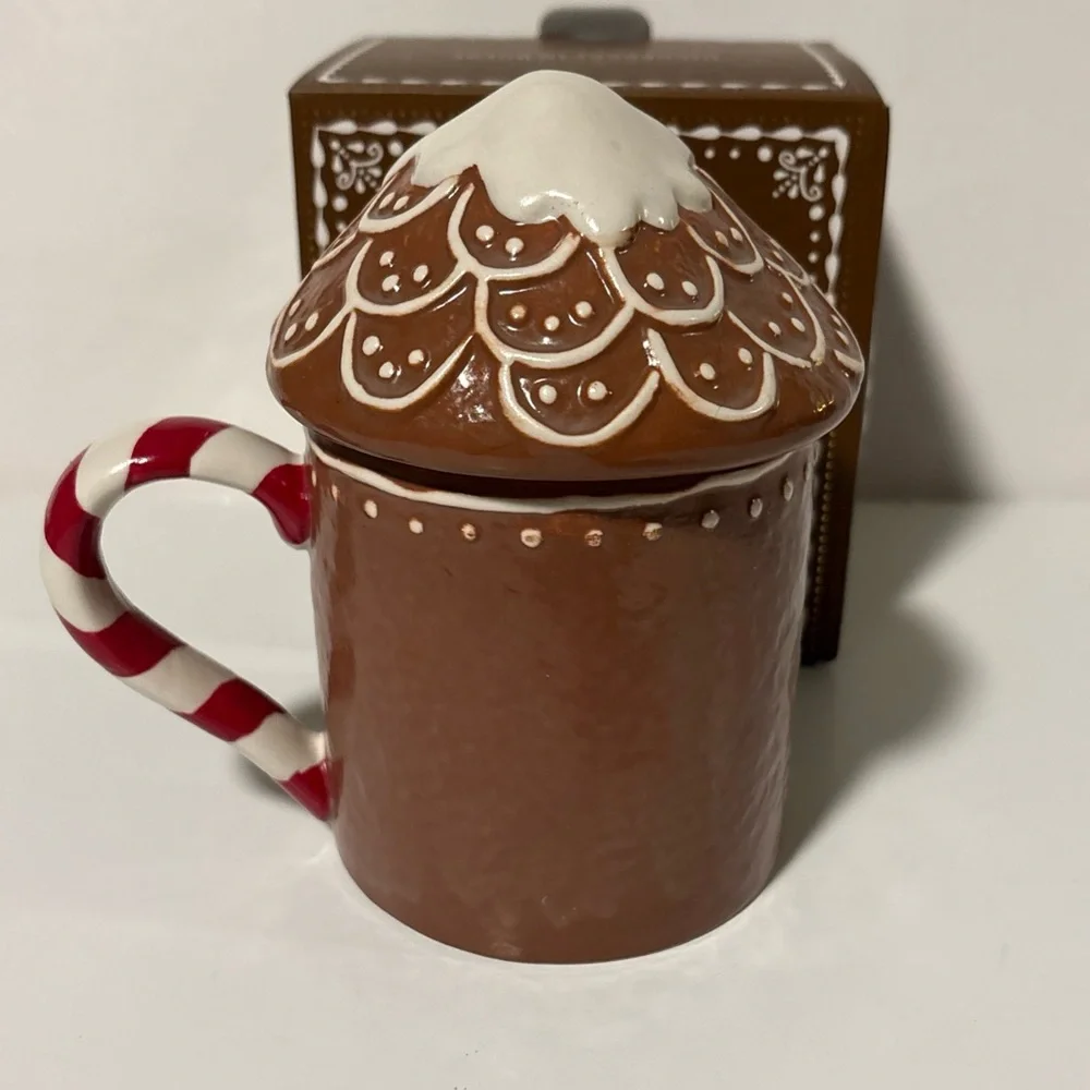 Pottery Barn Gingerbread House Figural Lidded Mug